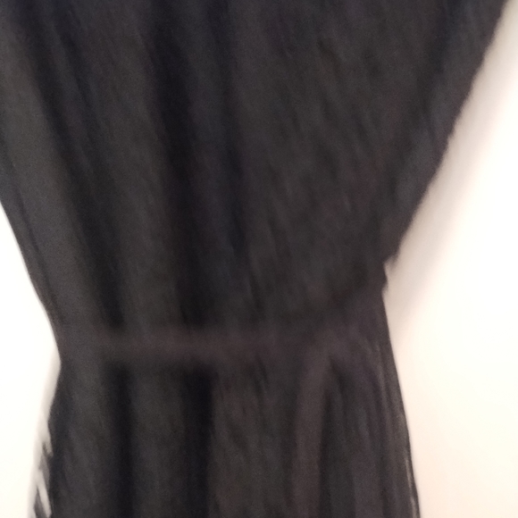 Dress - Picture 8 of 9